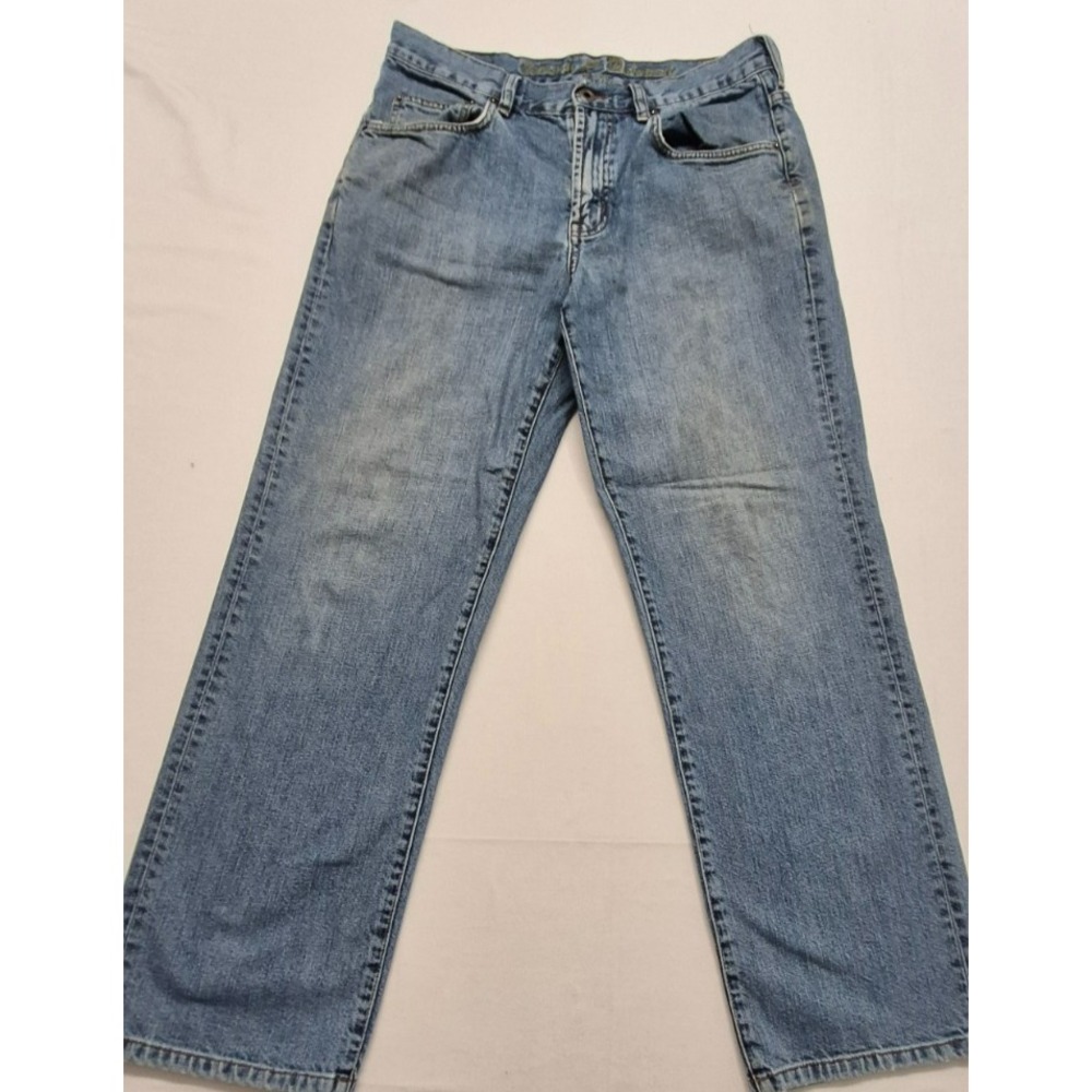 Tommy Bahama men's classic fit medium wash denim blue jeans sz. 33x30‎